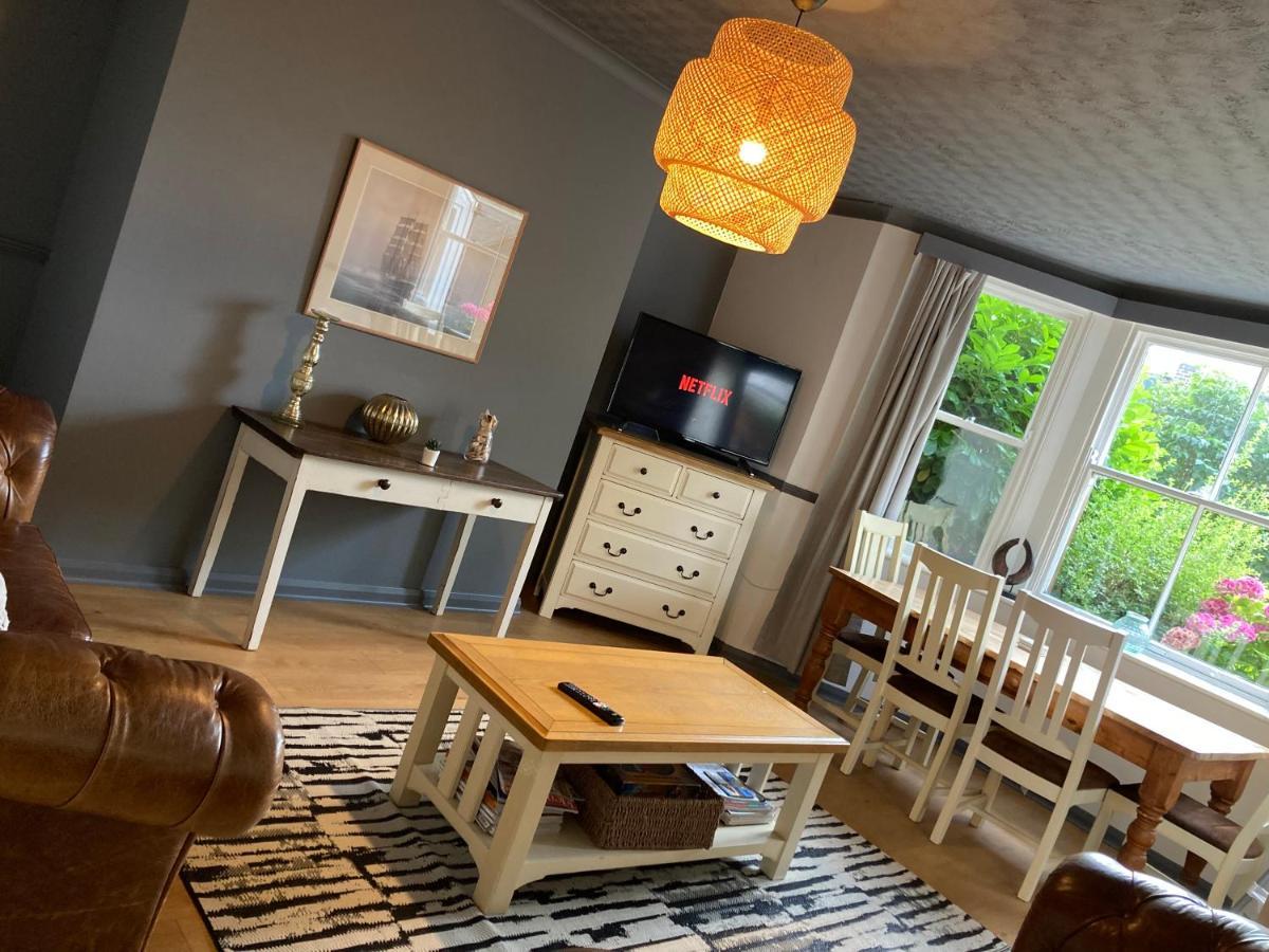 Seafolly With Optional Private Hot Tub - Holiday Home Apartment South Bay Scarborough Exterior foto
